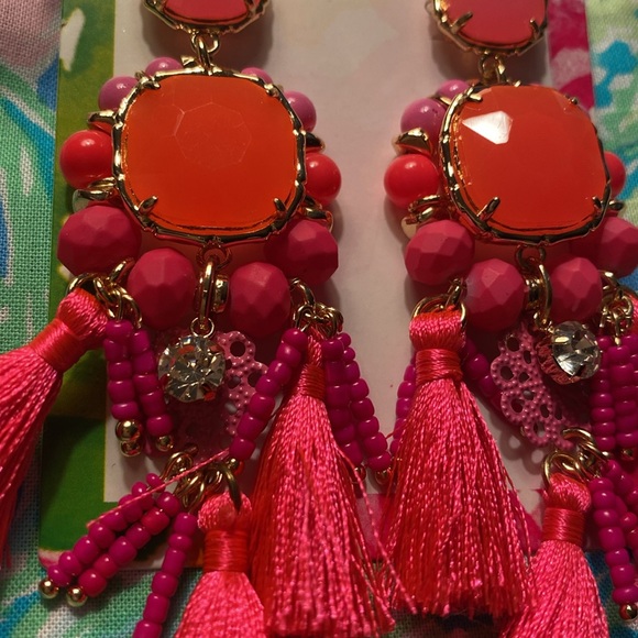 Lilly Pulitzer waterside earrings Kitschy Coral - Picture 5 of 9